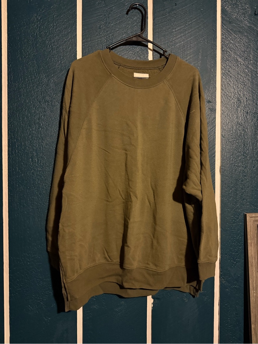 American Eagle Outfitters Olive Green Crewneck Sweatshirt